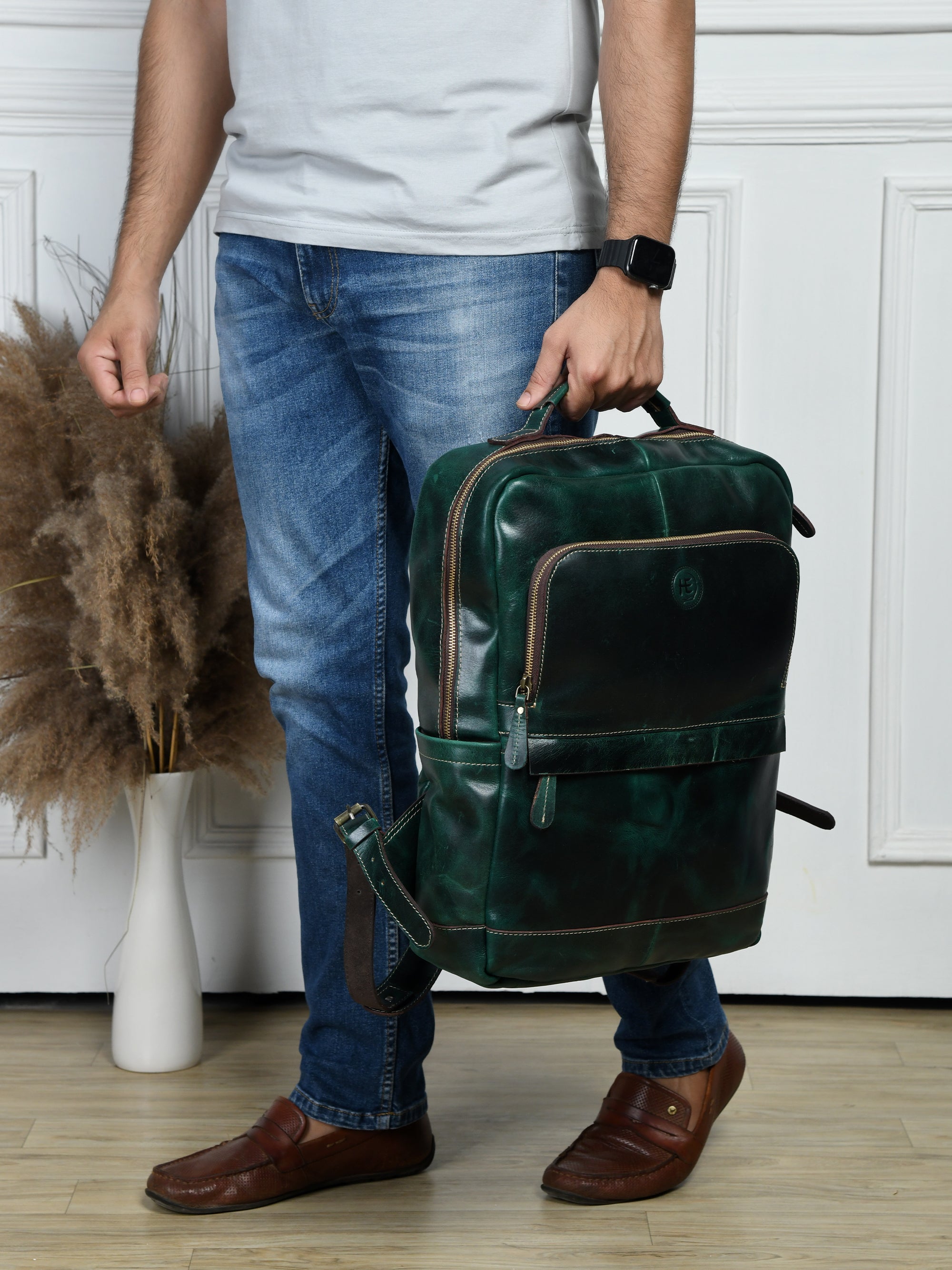 Alpine Vintage Leather Laptop Backpack - Rich Green