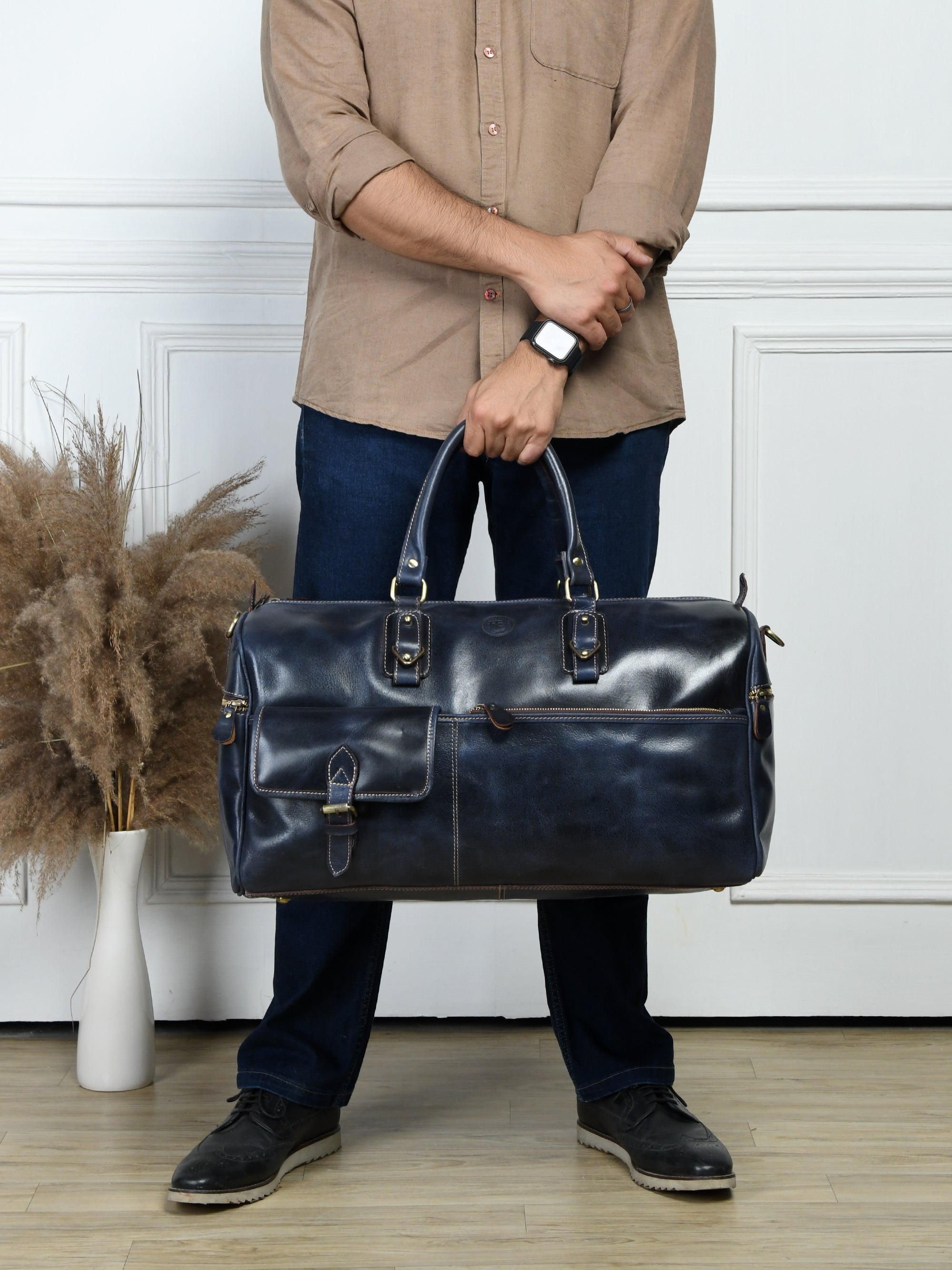 The Odyssey Leather Travel Duffle - Navy blue