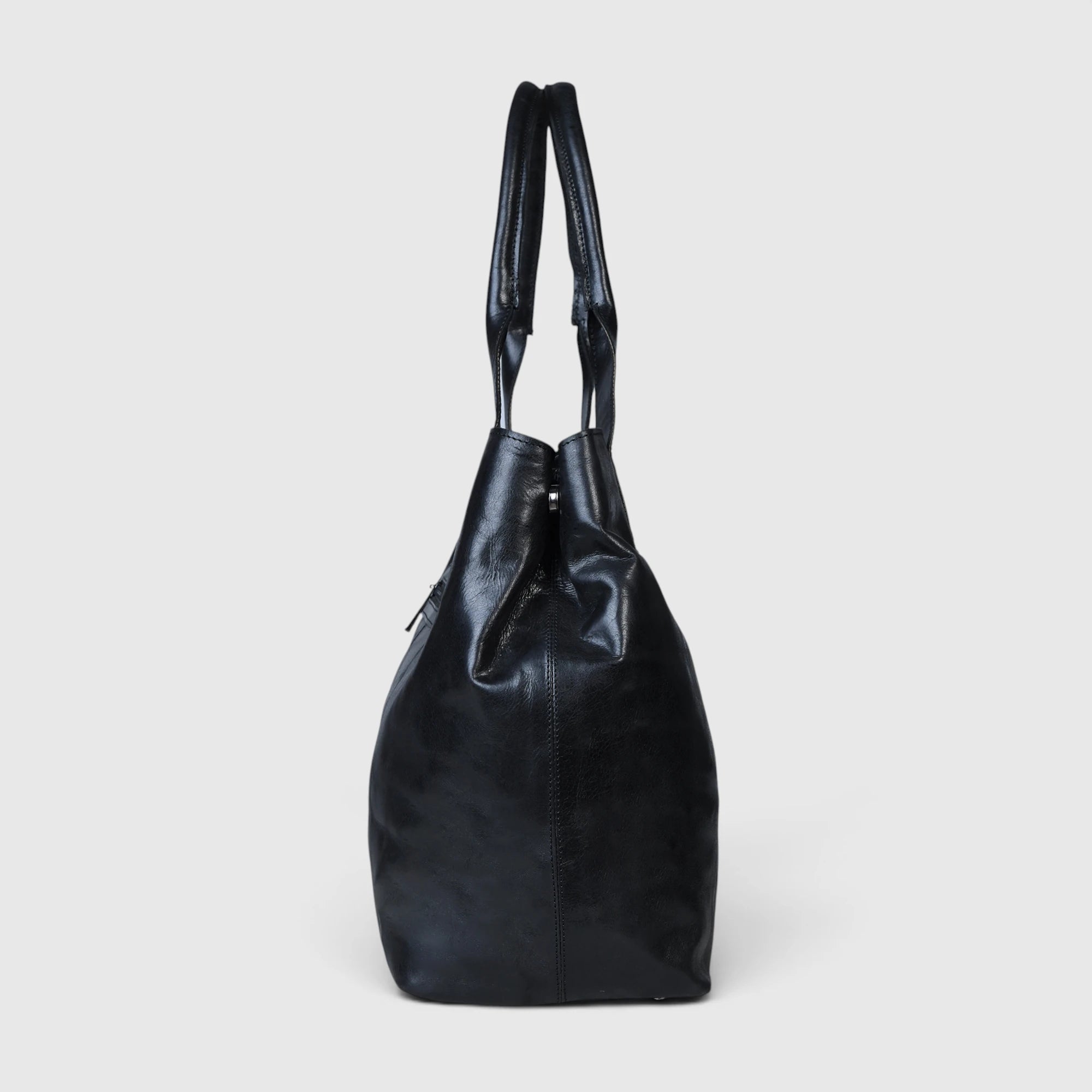 Aurelia Leather Carryall – Onyx Black