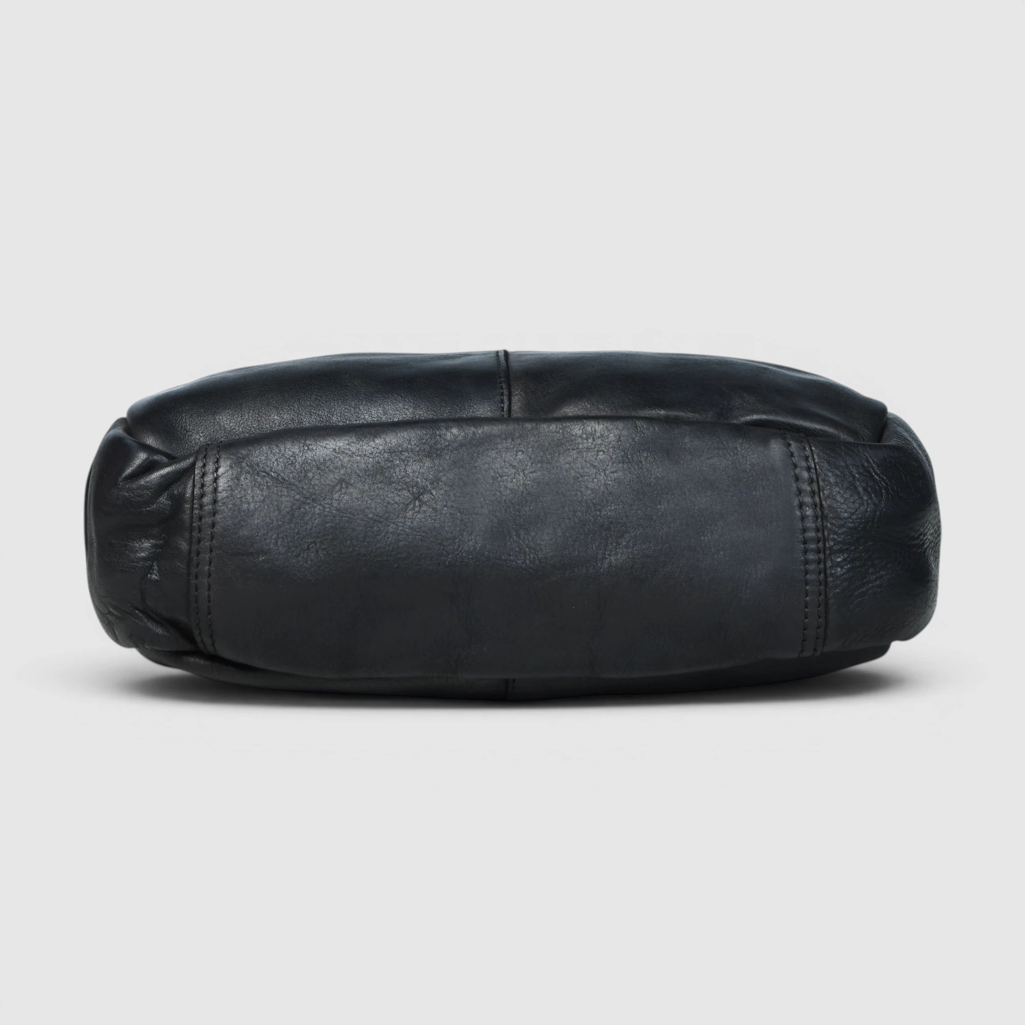 Hestern Midnight Classic Women’s Leather Tote - Black color