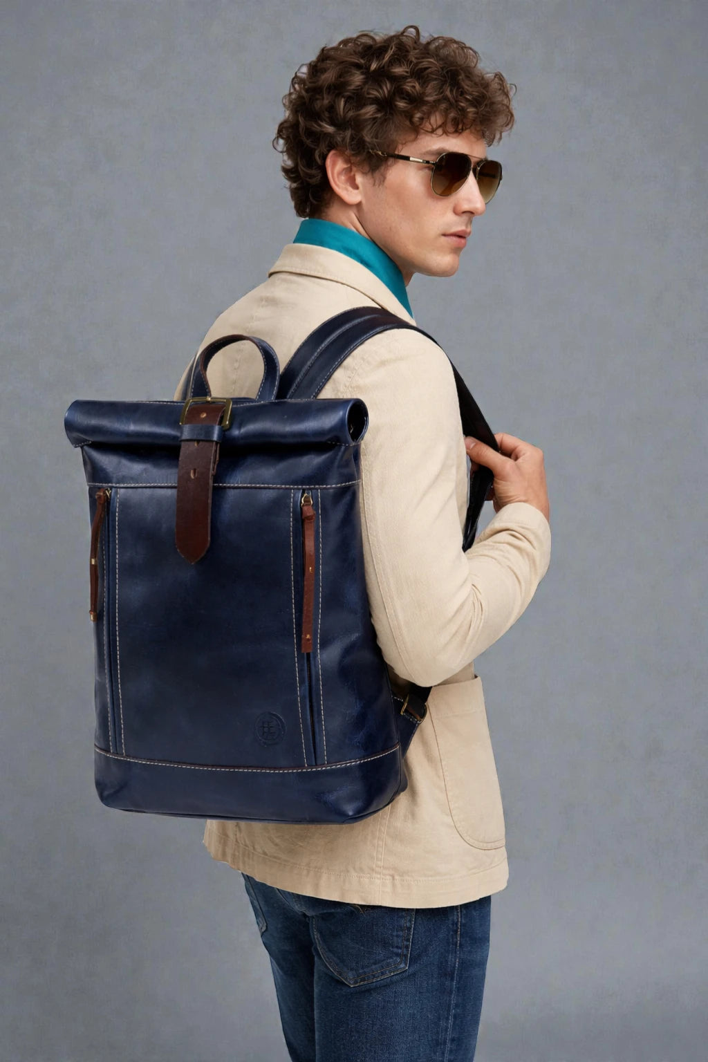 Explorer Vintage Leather Roll-Top Backpack | Midnight Blue