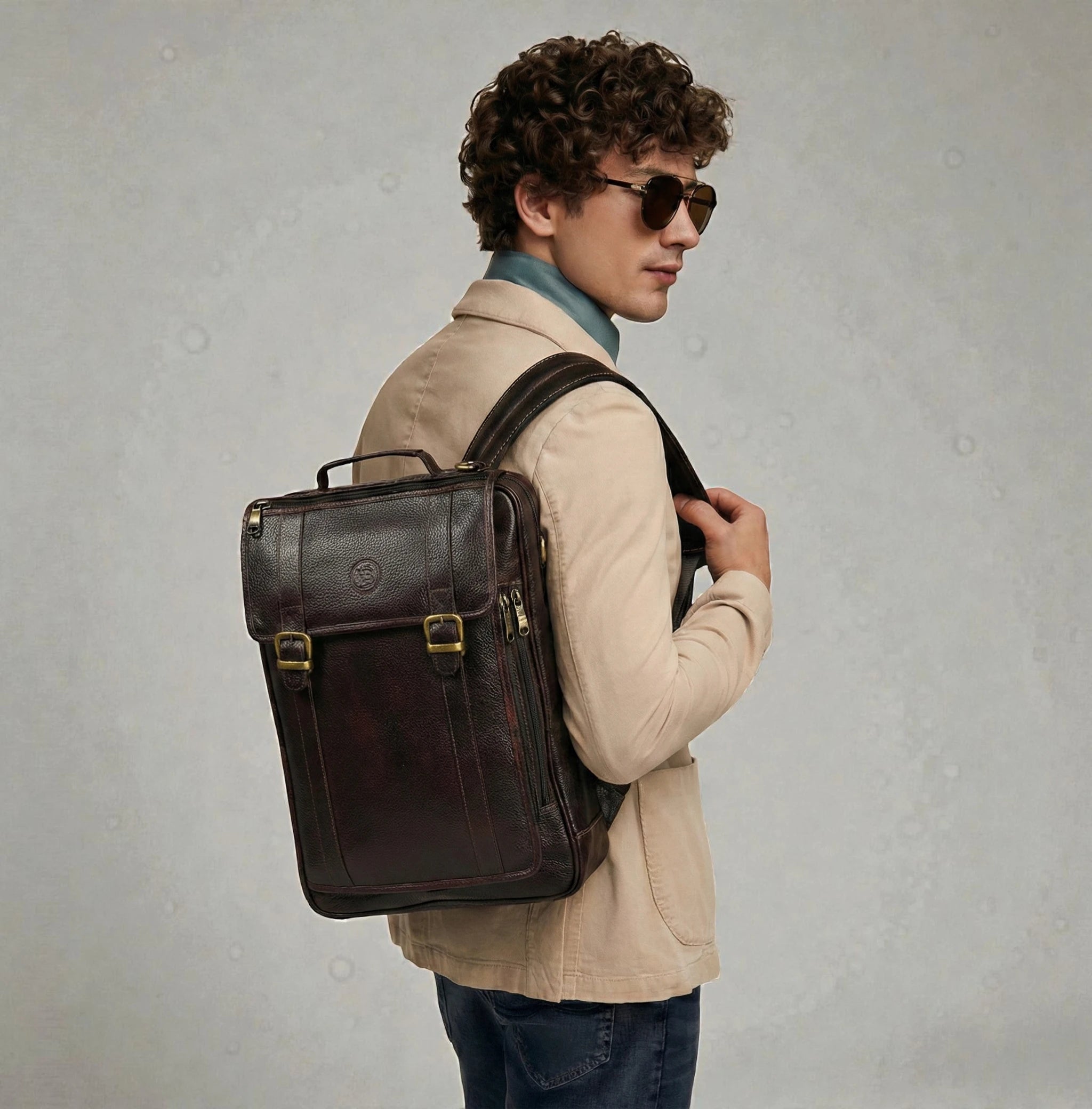 Heritage Voyager Convertible Vintage Leather Backpack – Laptop Travel & Office Bag | Maroon