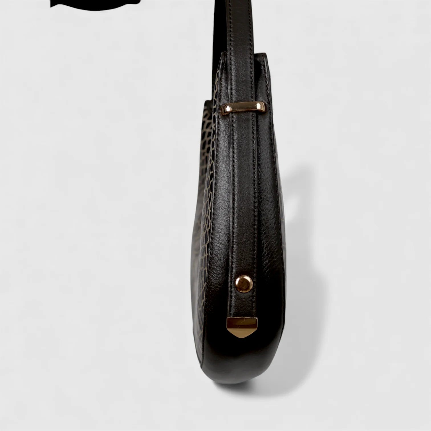 Noir Croco Vintage Crescent Shoulder Bag – Black Gold Colour